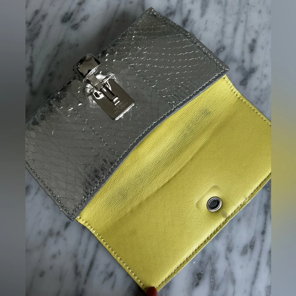 Authentic Alexander McQueen Wallet In Silver Python Snake Skin - Picture 6 of 7